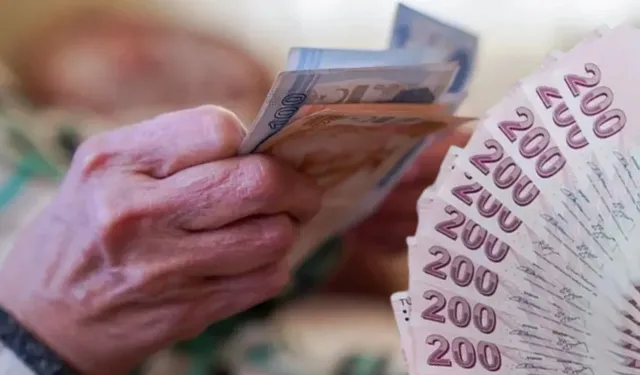 Emeklilere büyük şok! Hem çalışıp hem maaş alma devri bitiyor mu?