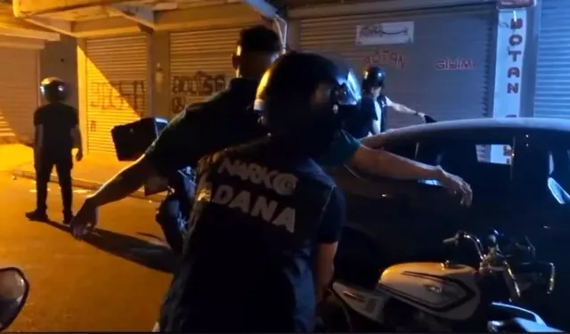 Adana’da “Narkoalan” operasyonu: 3,45 gram bonzai ele geçirildi, 5 kişi gözaltında