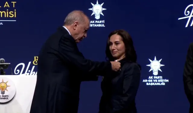 İftiralar ve psikolojik şiddete maruz kaldım diyerek CHP’den istifa etmişti! Özlem Vural Gürzel AK Parti’ye katıldı