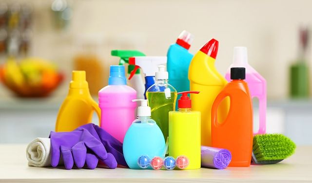 Ticaret Bakanlığı alarm verdi: Evlerimizdeki o iki temizlik ürünü yasaklandı!