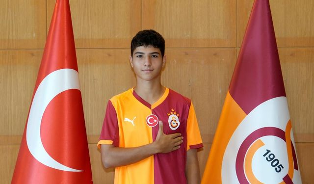 Zoğrap Ege İzgi kimdir, nereli, kaç yaşında? Zoğrap Ege İzgi hangi takımda?