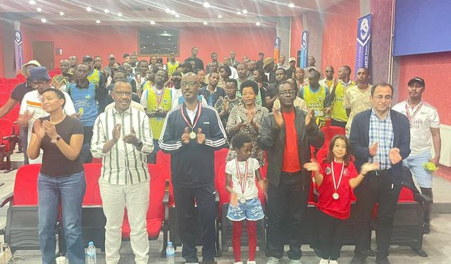 Ruandalı öğrenciler Vatanseverlik Günü’nü  Ankara'da coşkuyla kutladı