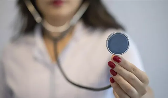 Sağlık Bakanlığı’ndan yeni düzenleme: Sağlık çalışanlarının kıyafetleri standart hale geliyor