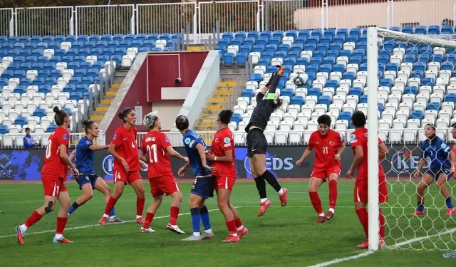 A Milli Kadın Futbol Takımı Priştine’de Kosova’yı farklı geçti