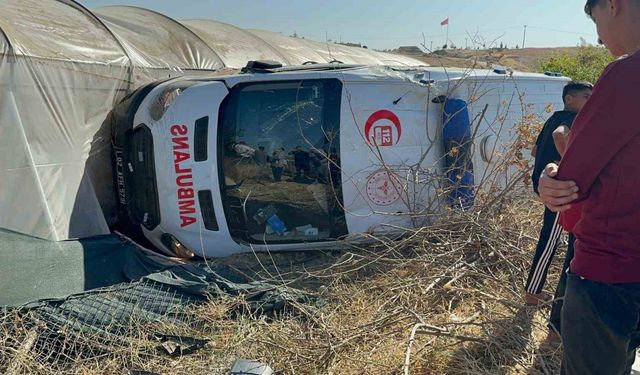 Adıyaman’da ambulans kazası: 3’ü sağlık personeli 8 yaralı