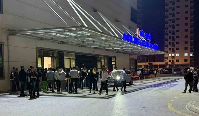Babasının kavgasına karıştı, silahını çekti: 14 yaşındaki çocuk ortalığı kana buladı