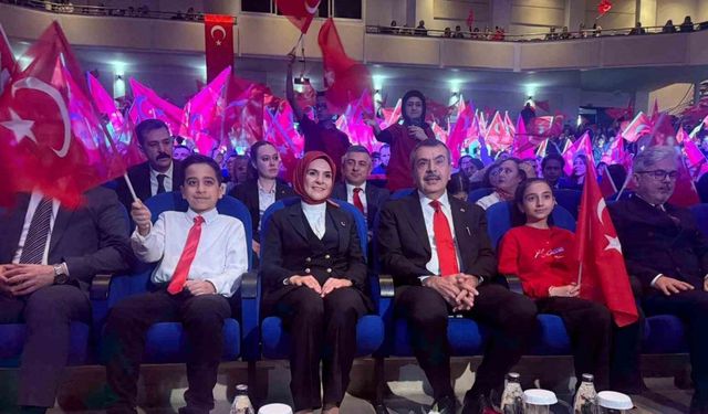 Bakanlar Tekin ve Göktaş, ‘Köklü Geçmişten Güçlü Cumhuriyete’ programında buluştu
