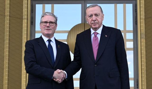 Cumhurbaşkanı Erdoğan, İngiltere Başbakanı Keir Starmer’i resmi törenle karşıladı