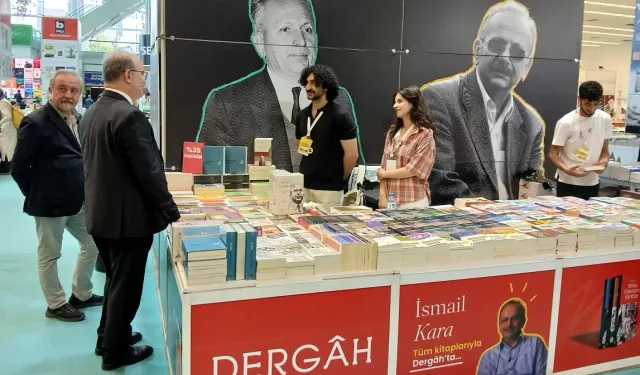 Bakan Yardımcısı Çam, Ankara Kitap Fuarı’nı ziyaret etti