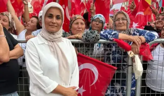 CHP'de istifa fırtınası devam ediyor! Menzil Çakmak görevinden istifa etti!