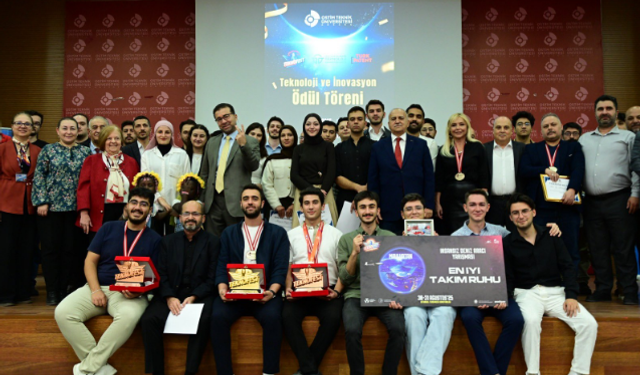 Teknoloji ve İnovasyonun Öncüleri Ödüllerini Ankara'da Aldı