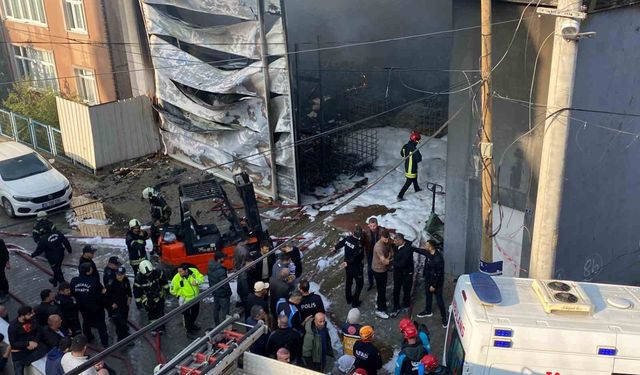 Bakanlık harekete geçti: Dilovası’ndaki Yangın sonrası 7 kamu görevlisi açığa alındı!