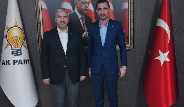 AK Parti Keçiören’de değişim: İlçe Başkanı Kadir Karapınar'ın görev süresi bitti!