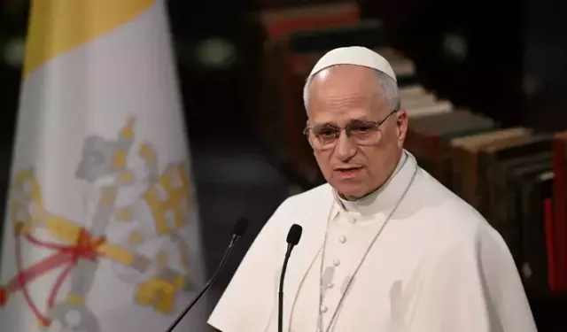 Papa 14. Leo İstanbul’da Kutsal Ruh Katolik Kilisesi’nde ruhani görevlilere hitap etti