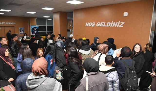 Pursaklar'ın yeni gençlik kafilesi Ankara'dan Mersin'e uğurlandı