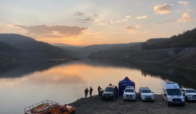 Barajda korkunç olay: Balıkçıların ağına cansız erkek bedeni takıldı!