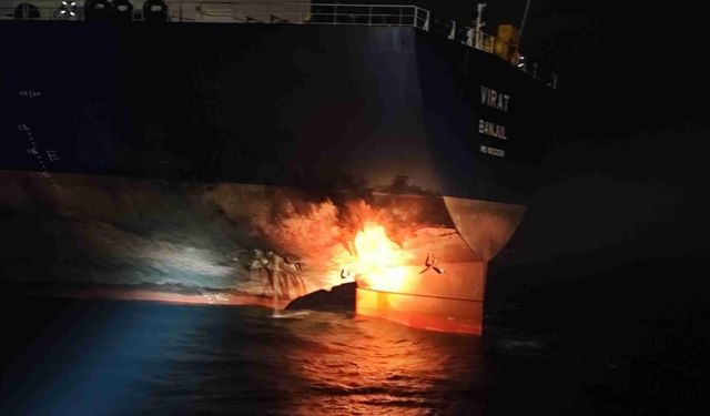 Karadeniz'deki Rus gemisine kimin saldırdığı belli oldu! Görüntüleri de paylaştılar
