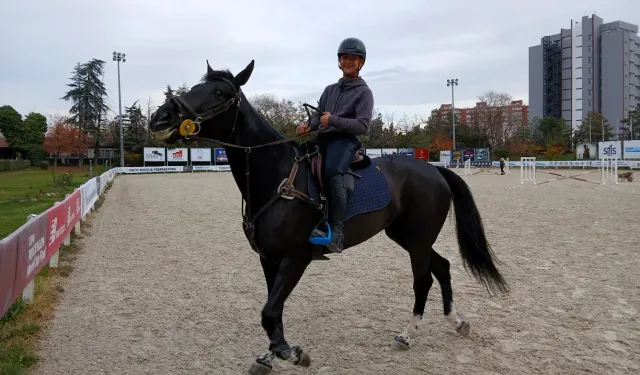 Binicilik sporuna ilgi küçük yaşlarda başlıyor