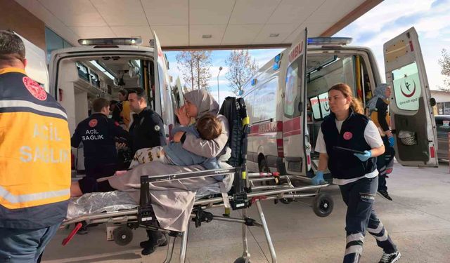 Bursa’da balkon faciası! Küçük çocuk 6 metre yükseklikten düştü