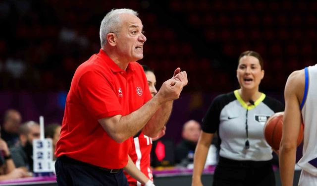 Galatasaray kadın basketbol takımında sürpriz ayrılık: Ekrem  Memnun ile yollar ayrıldı