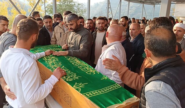 Ordu’da taş ocağında göçükte hayatını kaybeden Burak Kilci son yolculuğuna uğurlandı