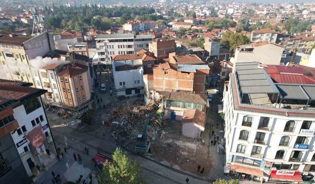 Sındırgı "genel hayata etkili afet bölgesi" ilan edildi: Belgin Uygur detayları paylaştı