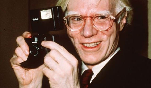 Andy Warhol’un mezarı neden izleniyor? İşte Andy Warhol kimdir ve Figment Projesi’nin detayları