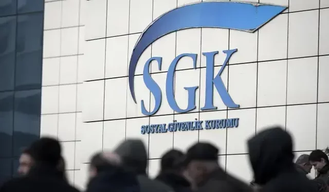 SGK'dan büyük darbe: Yüz binlerce kişinin sigortası da emekliliği de iptal edildi!