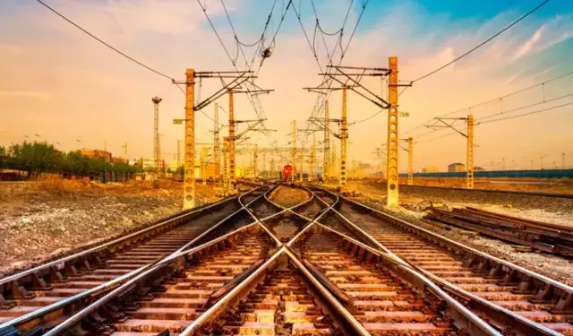 Çin’in Yünnan eyaletinde test treni faciası: 11 işçi hayatını kaybetti 2 yaralı