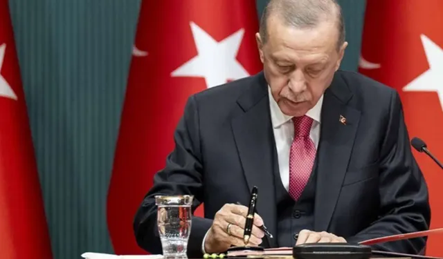 Resmî Gazete'de atama kararları yayımlandı! Erdoğan imzaladı, bakanlıklarda görev değişiklikleri