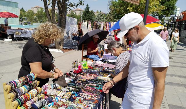 Ankaralı kadınlar her cumartesi Atlanstis AVM'de yeteneklerini sergiliyor
