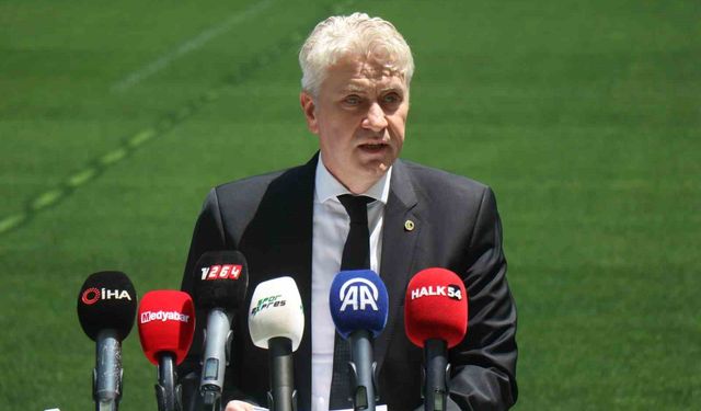 Sakaryaspor Kulübü Başkanı Muhammet Kıratlı istifa etti!