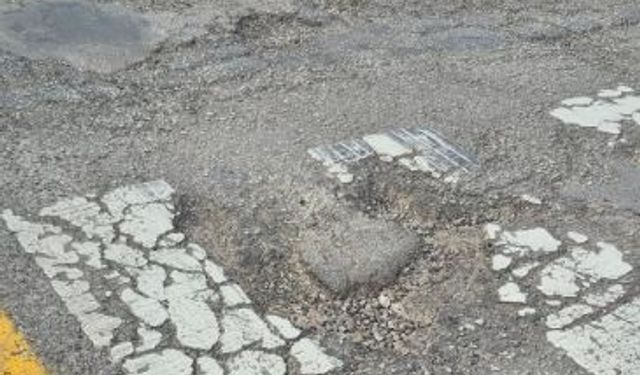 Başkentte Tepki Çeken Yol: Şenay Aybüke Yalçın Caddesi Onarım Bekliyor