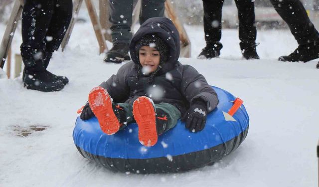 Bolu’da kar alarmı: Öğrencilere 1 gün tatil