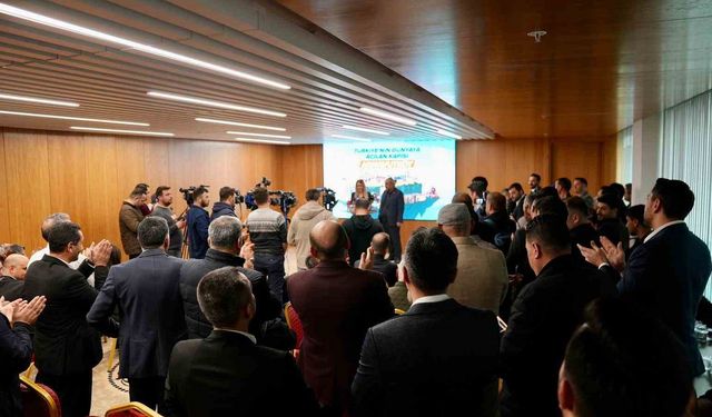 CHP’den toplu istifa: 2 meclis üyesi ve 100 partili ayrıldı