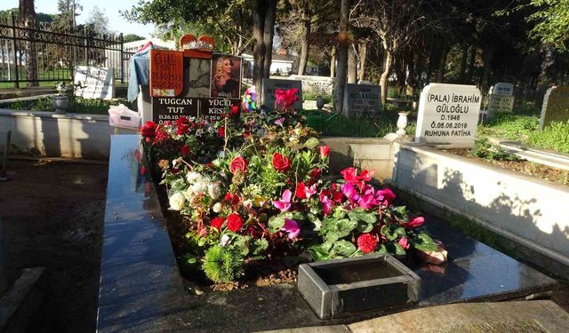 Güllü’nün kabri güllerle donatıldı: Sevenleri mezarı başında dualarla andı