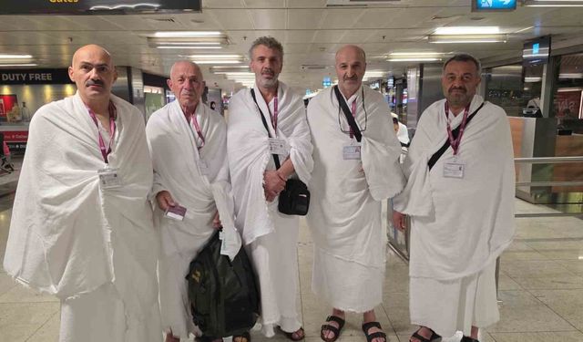 Hayrat’tan Kâbe’ye vefa yolculuğu: Şehit yakınları ve gaziler umreye uğurlandı