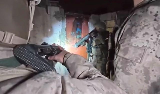 Kayseri’de narko-kapan: Uyuşturucu, silah ve sahte kartlar ele geçirildi