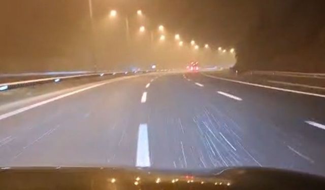 TEM Otoyolu’nun Bolu geçişinde kar yağışı etkisini artırdı