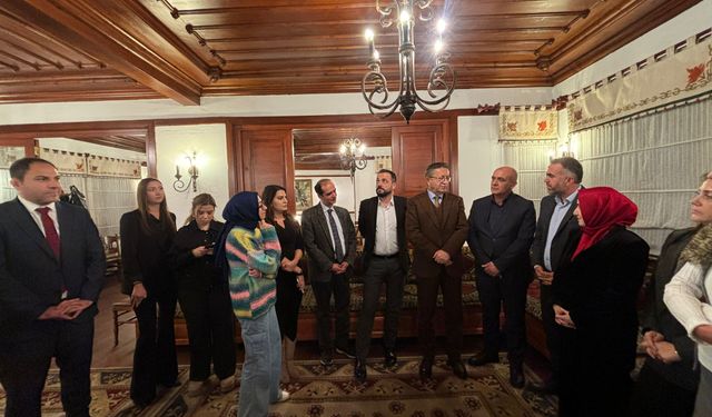 Altındağ Belediyesi’nden Öğrenci Ulaşımına Ücretsiz Çözüm: Başkan Tiryaki Detayları Anlattı!