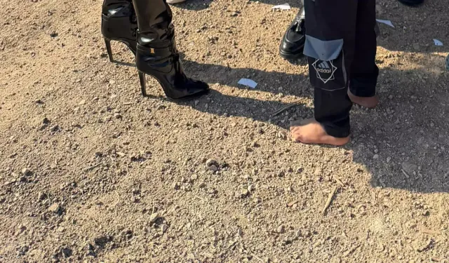 Ayağında 80 bin TL’lik çizmeyle yoksul mahalleyi ziyaret etti: Çocukların ayağında çorap dahi yok