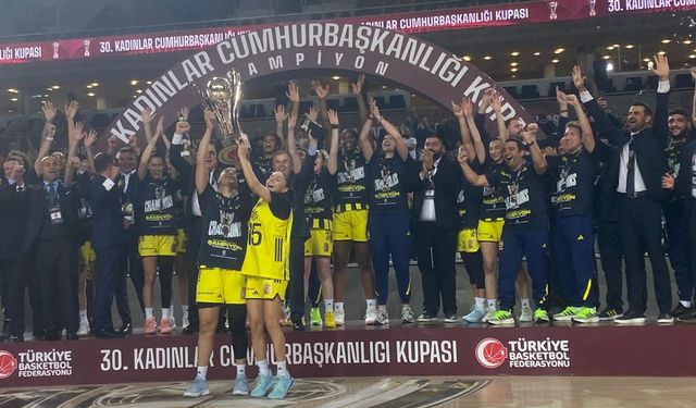 Fenerbahçe Opet’ten tarihi zafer! 30. Kadınlar Cumhurbaşkanlığı Kupası'nı kazandı!