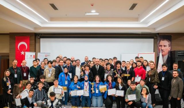 Genç Zihinler Ankara'da Yeteneklerini Sergiledi