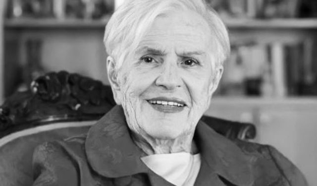 Ankara Akademisi Yasta: Hocaların Hocası Nermin Abadan Unat Hayatını Kaybetti