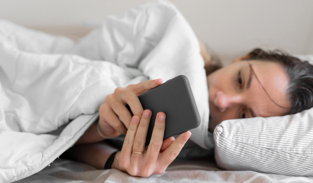 Telefondaki kaydır-yenile döngüsü beyni nasıl etkiliyor? İşte yeni dijital tehlike!