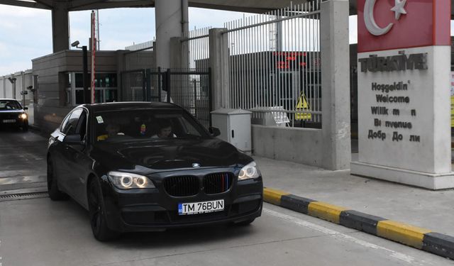 Yabancı plakalı araçlara otoyol ücreti uygulaması başladı: Ödemeler gümrükte tahsil edilecek