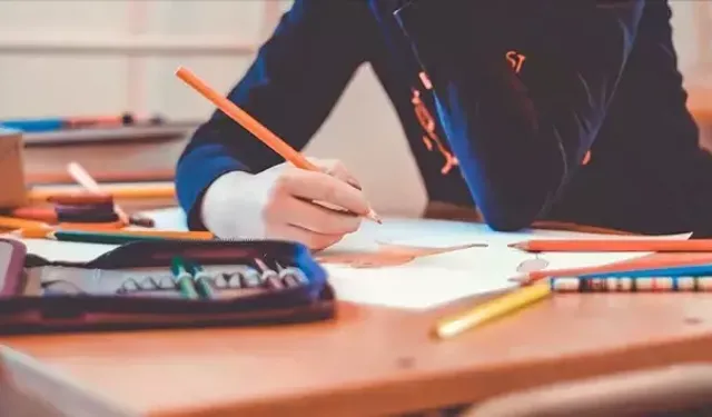 2 Şubat Pazartesi günü okullar tatil mi, yarım gün mü?