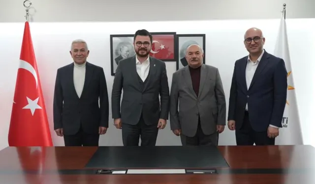 AK Parti Kayseri teşkilatında üç başkan görevden alındı