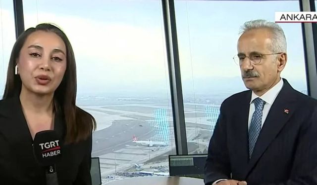 Canlı yayında rahatsızlandı: Bakan Uraloğlu yayına ara istedi