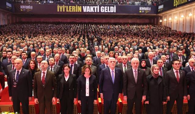 İYİ Parti Kurultayında Ankara Damgası: Yeni Dönemin Kadroları Netleşti